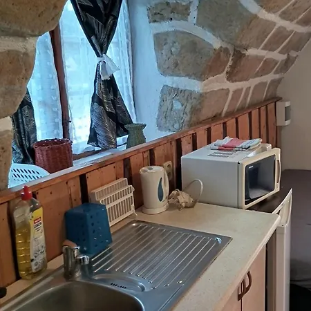 Roubenka Na Dobreni Mělník